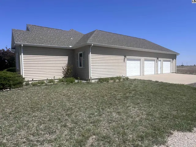 Photo of 10204 SW Eastridge Rd, Pratt, KS