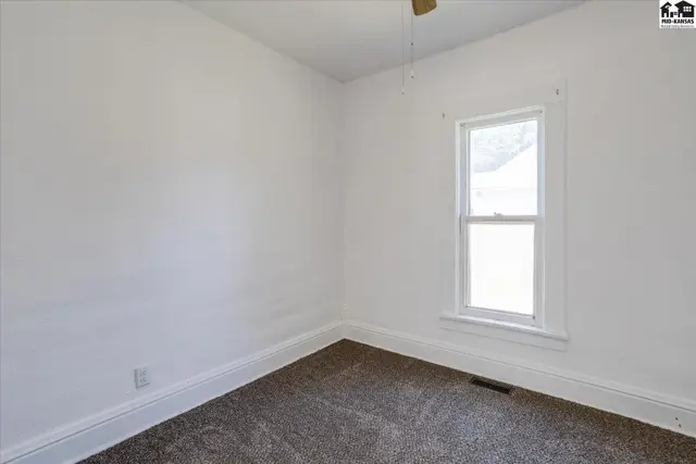 Photo of 213 N Sedgwick Ave., Haven, KS
