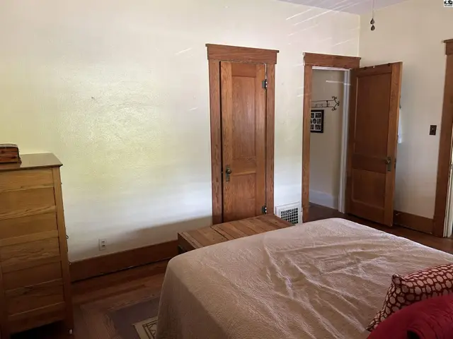 Photo of 802 W 3rd St, Pratt, KS