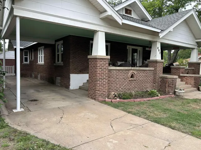 Photo of 802 W 3rd St, Pratt, KS