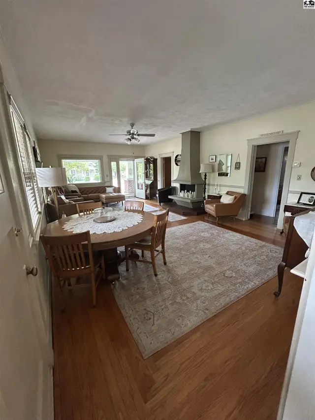 Photo of 802 W 3rd St, Pratt, KS