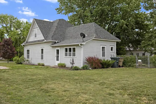 Photo of 210 Eagle St, Little River, KS