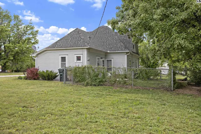 Photo of 210 Eagle St, Little River, KS