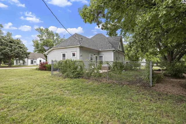 Photo of 210 Eagle St, Little River, KS