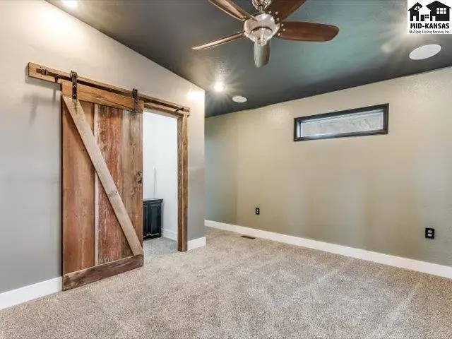 Photo of 249 Country View Ln, Sterling, KS