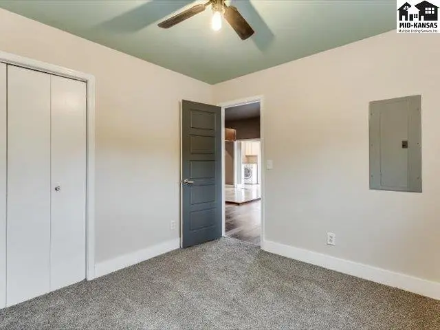 Photo of 249 Country View Ln, Sterling, KS