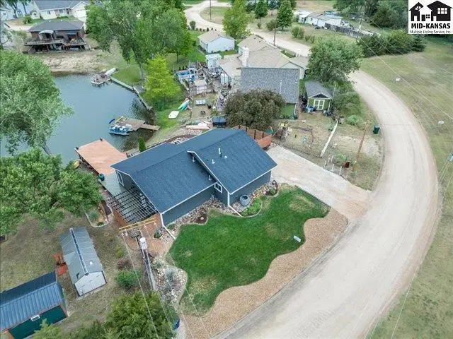 Photo of 249 Country View Ln, Sterling, KS