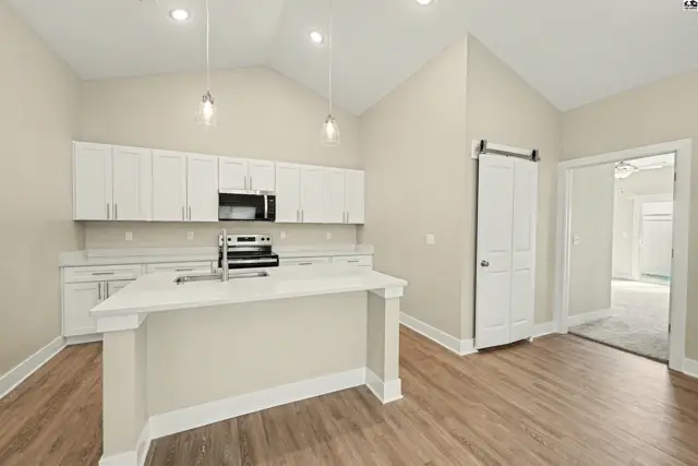 Photo of 2725 Amelia Ln, Salina, KS