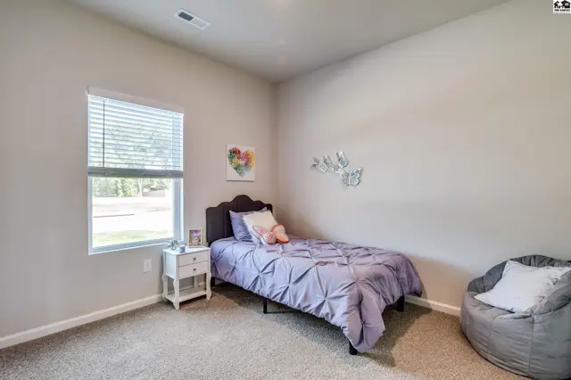 Photo of 1049 Clubhouse Dr, McPherson, KS
