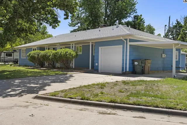 Photo of 1001 Tobias Dr, Lyons, KS