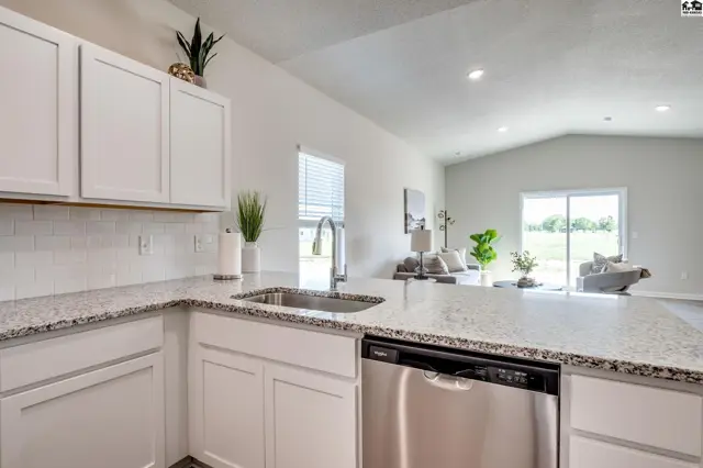 Photo of 1005 Spring Creek Rd, McPherson, KS