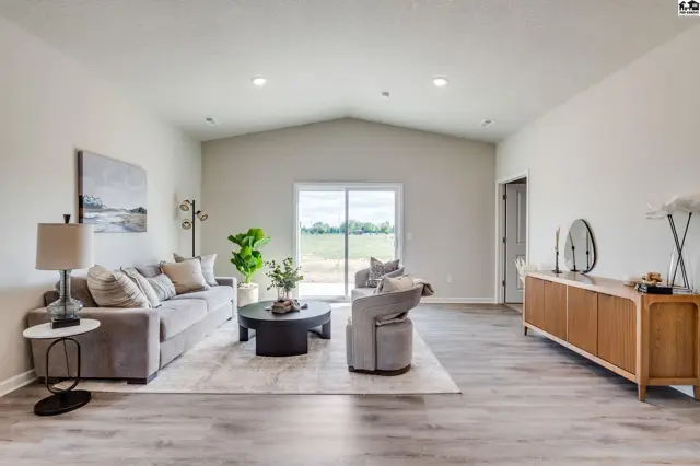 Photo of 1005 Spring Creek Rd, McPherson, KS