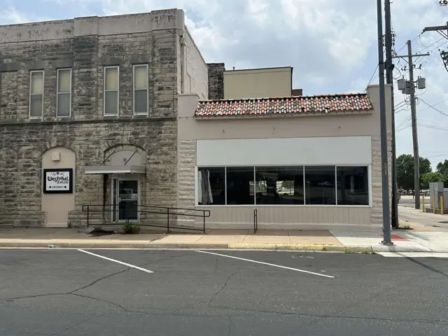 Photo of 13 W 2nd Ave, Hutchinson, KS