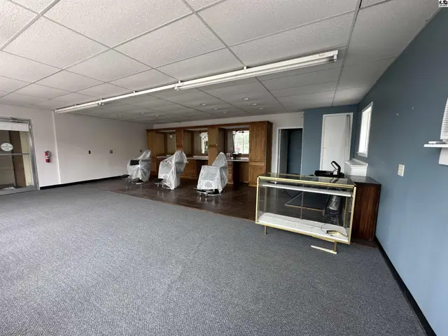 Photo of 13 W 2nd Ave, Hutchinson, KS