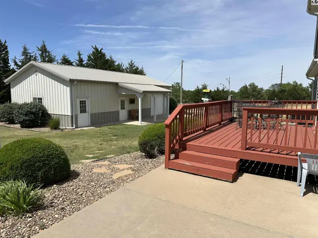 Photo of 10350 SW Lakeview Dr, Pratt, KS