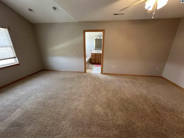Photo of 10350 SW Lakeview Dr, Pratt, KS