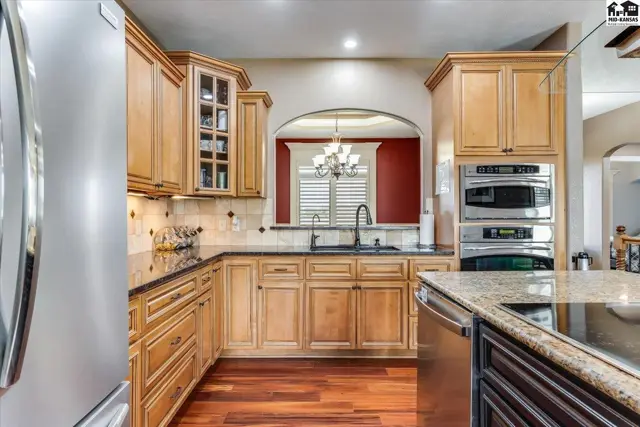 Photo of 1310 N Wilshire Dr, Hutchinson, KS