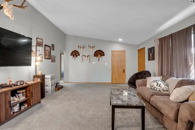 Photo of 701 W Main St, Arlington, KS