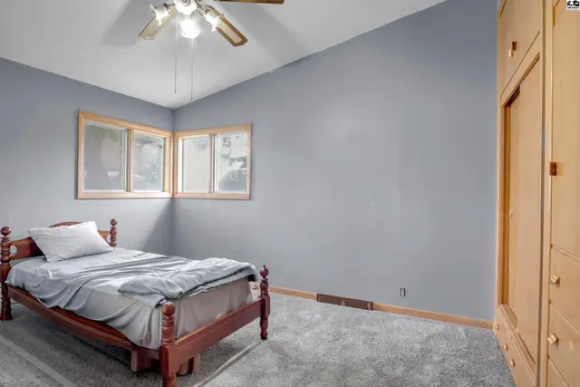 Photo of 701 W Main St, Arlington, KS