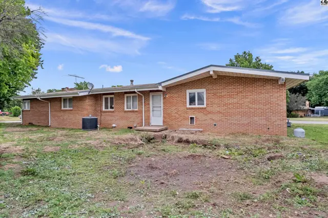 Photo of 701 W Main St, Arlington, KS