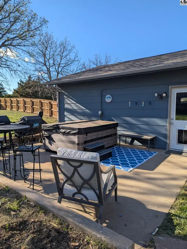 Photo of 102 Court St, Little River, KS