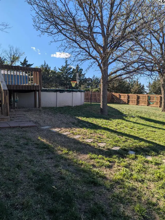Photo of 102 Court St, Little River, KS