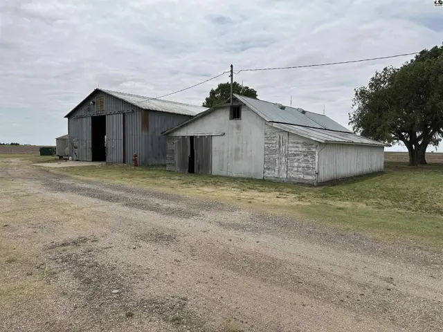 Photo of 2147 Highway 400, Mullinville, KS