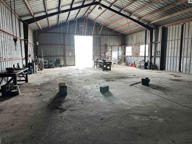 Photo of 2147 Highway 400, Mullinville, KS