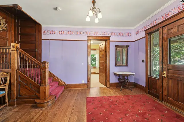 Photo of 116 E Mill St, Lindsborg, KS
