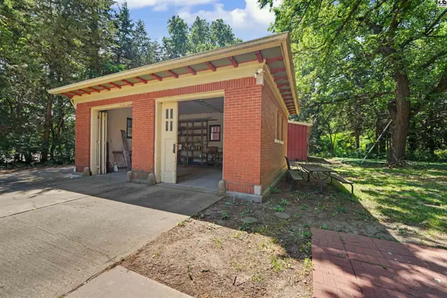 Photo of 116 E Mill St, Lindsborg, KS