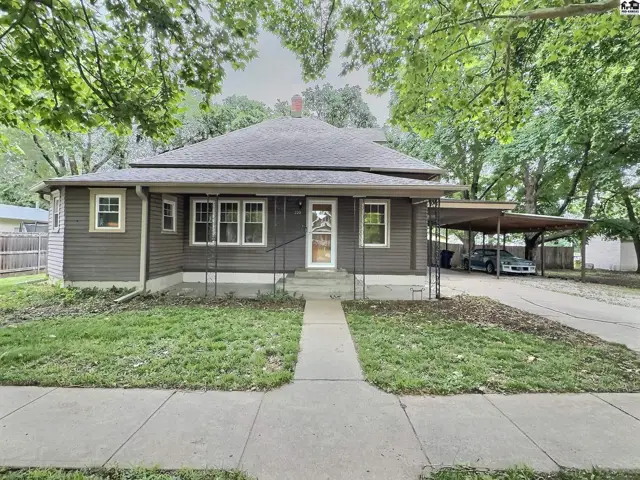 Photo of 220 S Church St, Goessel, KS