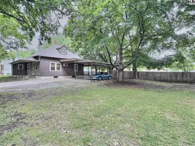 Photo of 220 S Church St, Goessel, KS