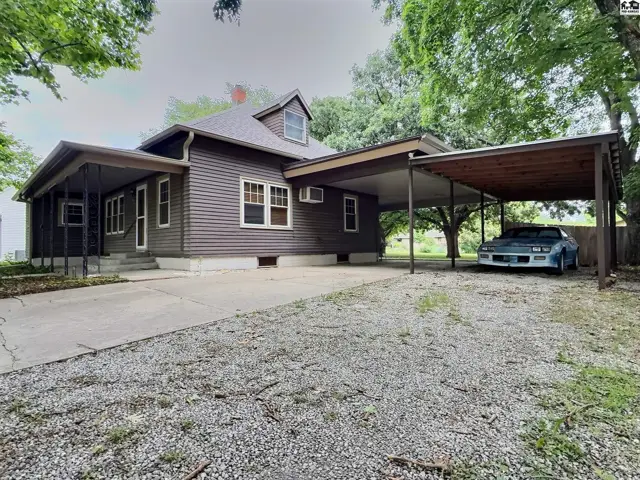 Photo of 220 S Church St, Goessel, KS