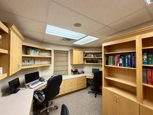 Office for vet