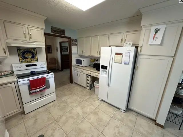 Photo of 430 Saratoga Ct, Pratt, KS