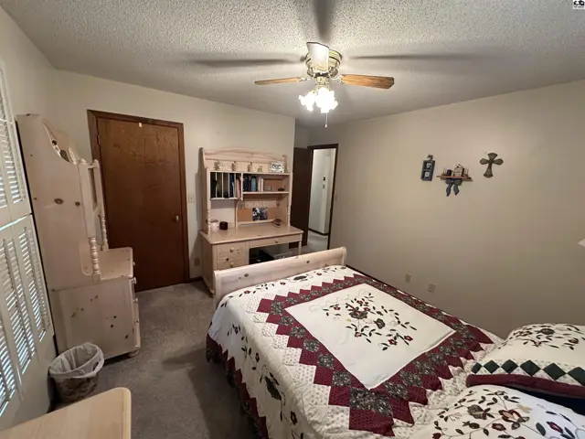 Photo of 430 Saratoga Ct, Pratt, KS