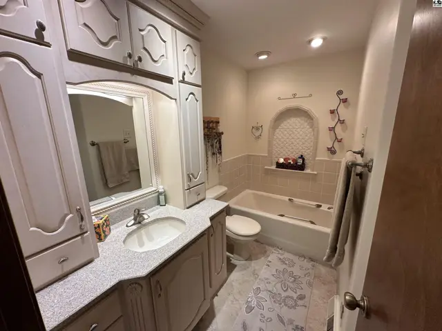 Photo of 430 Saratoga Ct, Pratt, KS