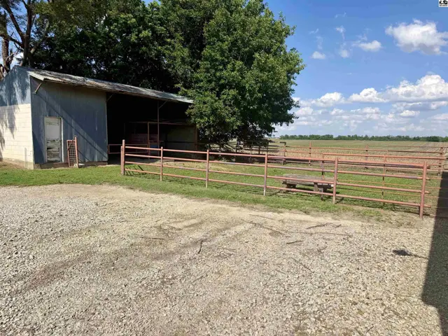 Photo of 816 N Grand, Lyons, KS