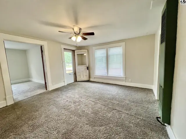 Photo of 1125 N Monroe St, Hutchinson, KS