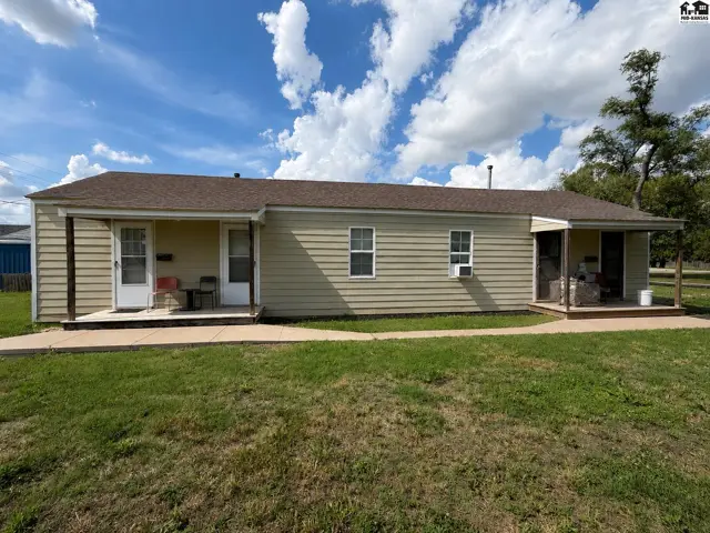 Photo of 1102-1104 S Ash St, McPherson, KS