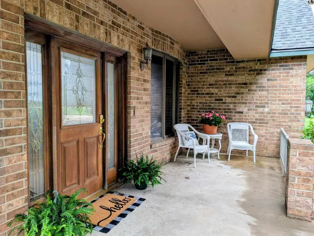Photo of 1421 Pioneer Rd, McPherson, KS
