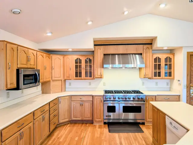Photo of 1421 Pioneer Rd, McPherson, KS