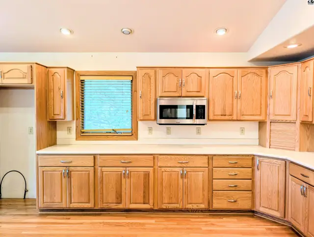 Photo of 1421 Pioneer Rd, McPherson, KS