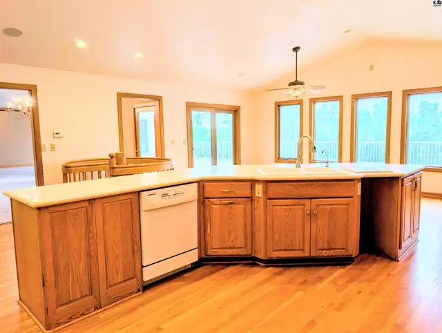 Photo of 1421 Pioneer Rd, McPherson, KS