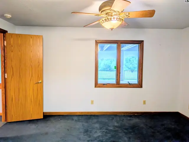 Photo of 1421 Pioneer Rd, McPherson, KS