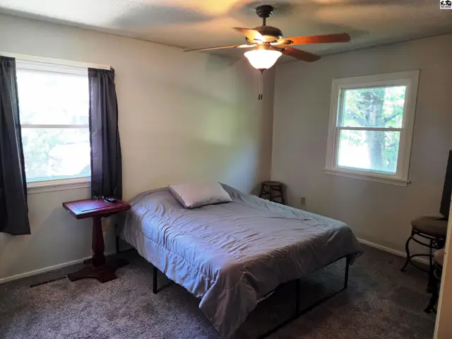Photo of 1000 Lorna Ln, Newton, KS