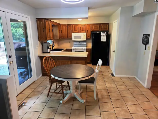 Photo of 1000 Lorna Ln, Newton, KS