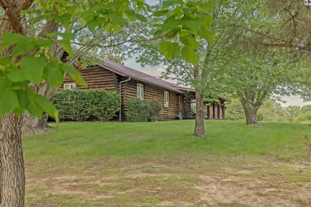 Photo of 800 E 71st Ave, Hutchinson, KS