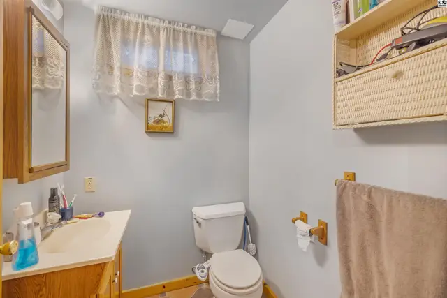 Photo of 800 E 71st Ave, Hutchinson, KS