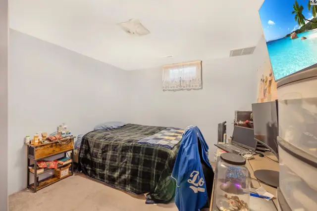 Photo of 800 E 71st Ave, Hutchinson, KS